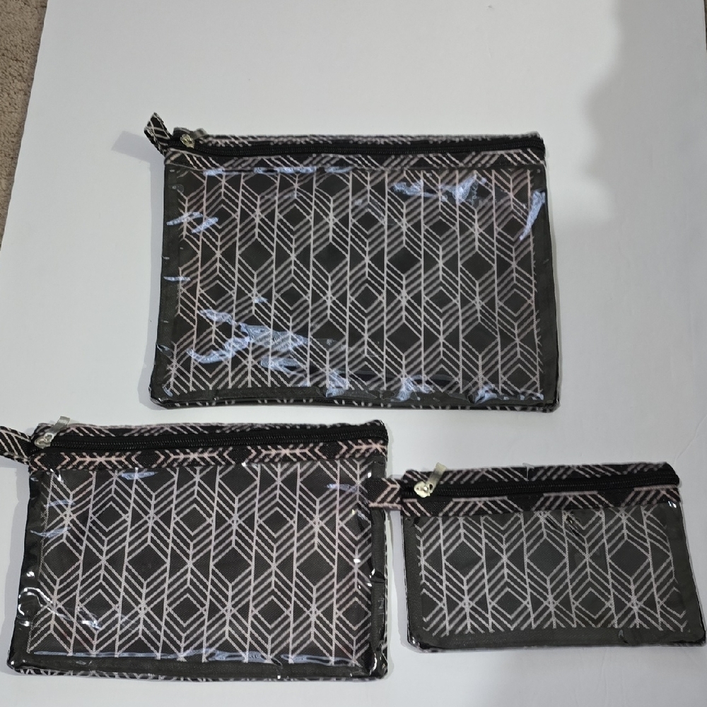 Geometric Black and White Pouch Set